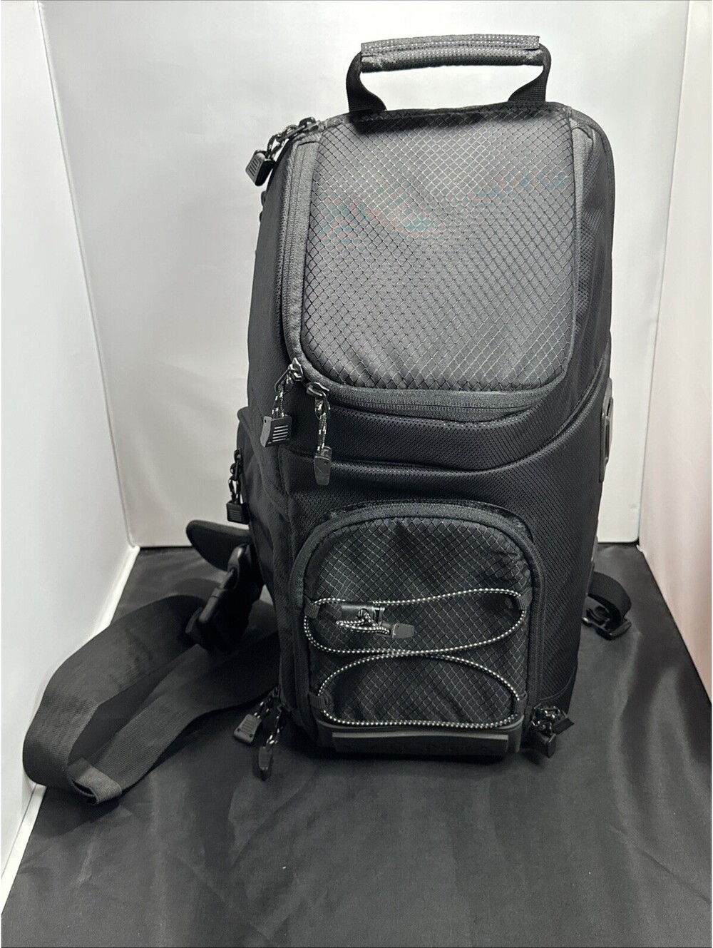 Tenba Shootout Sling Crossbody SLR Camera Bag Black Medium